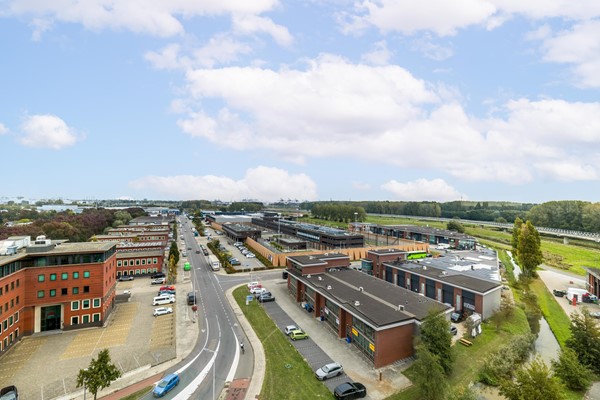 Medium property photo - Hoogvlietsekerkweg 184, 3194 AM Hoogvliet Rotterdam